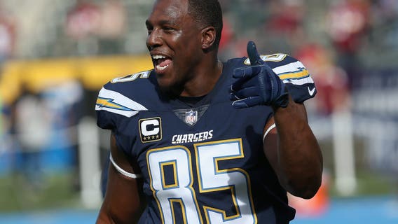 Chargers legend Antonio Gates elected to Pro Football Hall of Fame