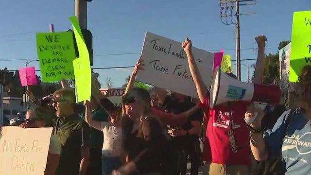 San Fernando Valley residents protest over wildfire debris site at Sunshine Canyon Landfill