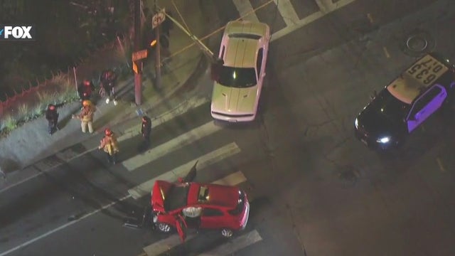 LA police chase ends in crash, shooting