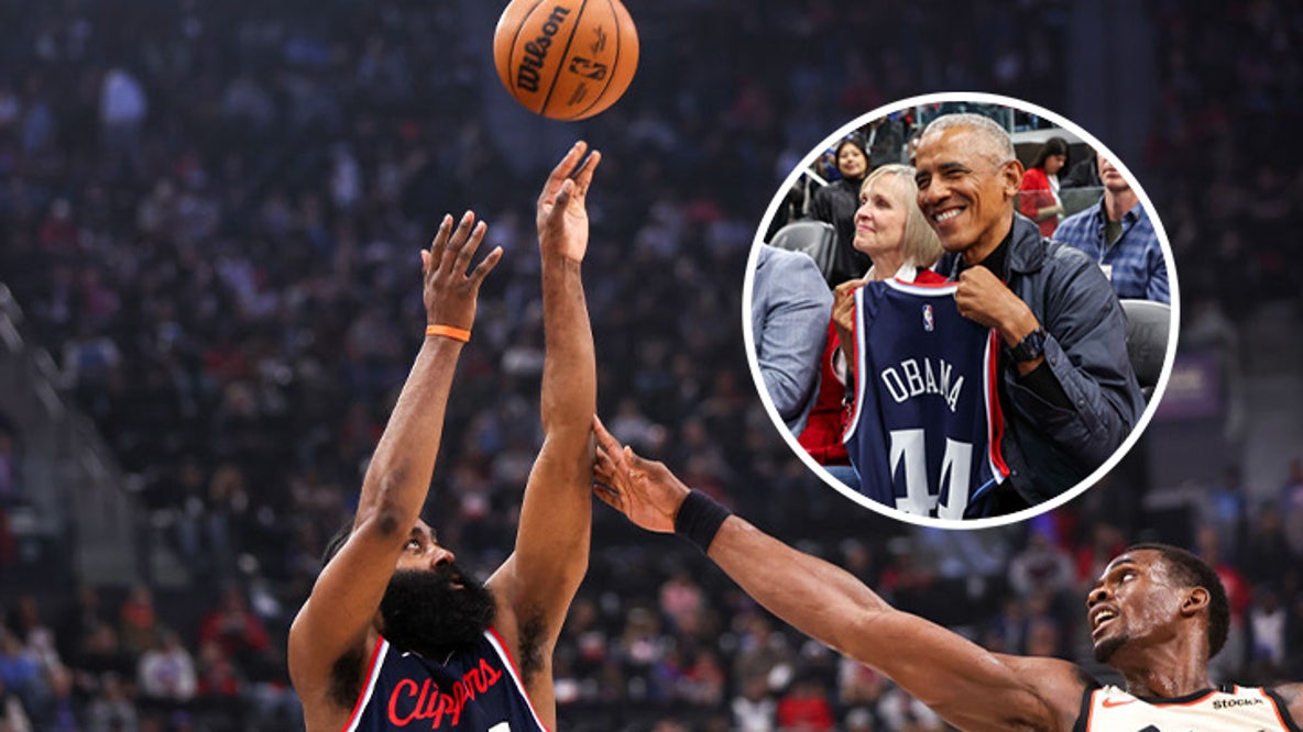 Obama witnesses James Harden's 50-point game in Clippers victory over Pistons
