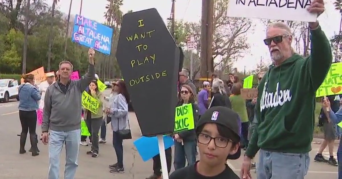 Altadena residents protest wildfire debris site | FOX 11 Los Angeles