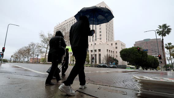 Rain lingers in Southern California forecast: Timeline