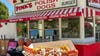 Pink's Hot Dogs opens at Los Angeles Zoo