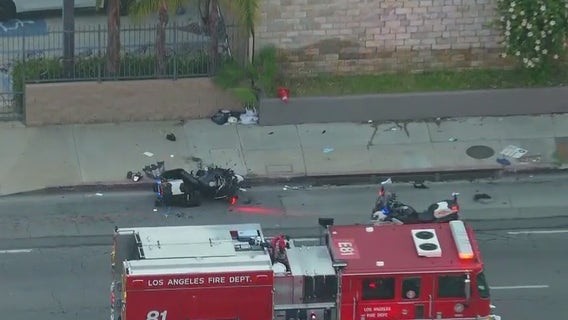 LAPD motorcycle officer injured in Valley Glen crash