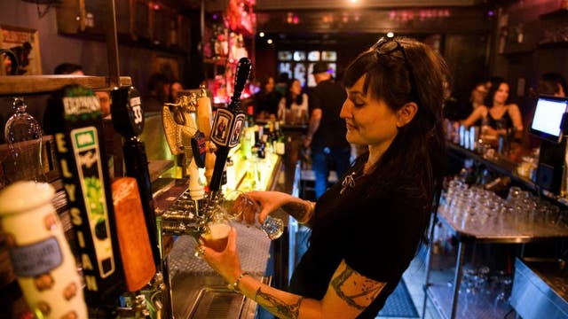 Proposed California bill would extend alcohol sale hours in 'hospitality zones'