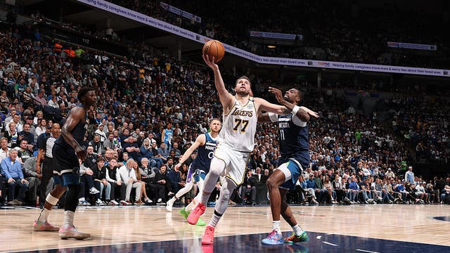 Timberwolves push Lakers to edge of elimination with 116-113 comeback win