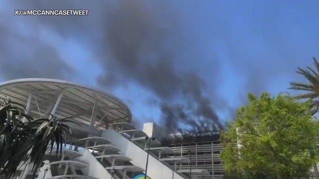 Disneyland car fire: At least 2 cars destroyed after SUV erupts in parking structure