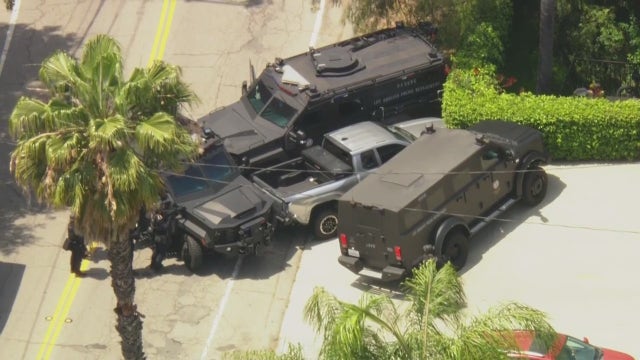 LA woman taken into custody following pursuit, hours-long standoff on Coldwater Canyon