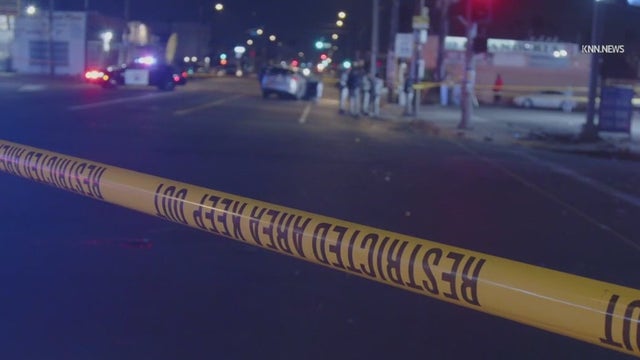 2 killed in crash near South LA gas station