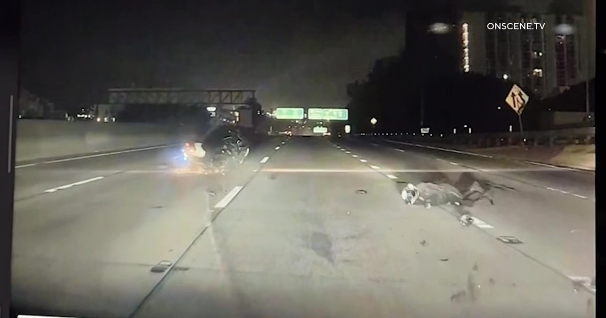 VIDEO: LAPD motorcycle officer injured in DTLA freeway crash | FOX 11 ...