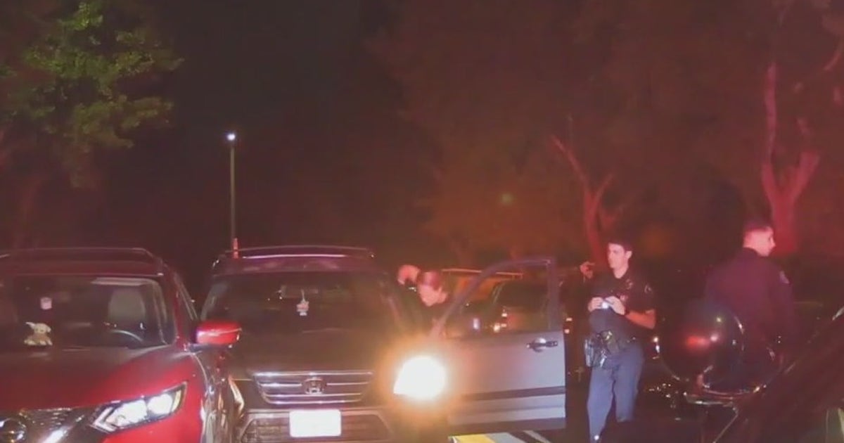 Woman shot and killed while driving in Orange | FOX 11 Los Angeles