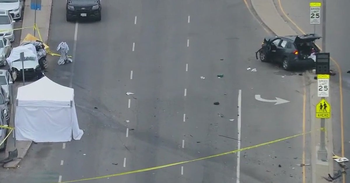 2 killed in multi-vehicle crash in South LA | FOX 11 Los Angeles