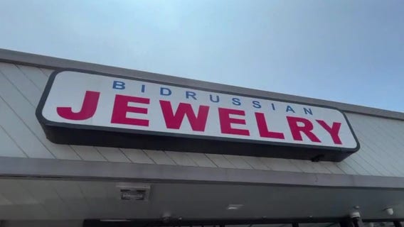 Glendale jewelry store robbed: Thieves use blowtorches to open multiple safes