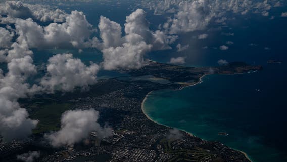Concerning message found on United Airlines plane forces flight to return to Hawaii