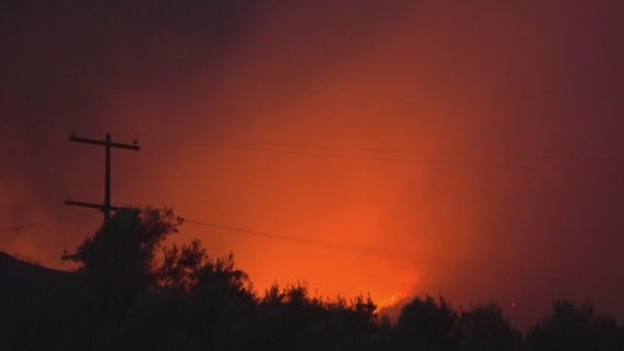 Henderson Fire explodes to 250+ acres in San Diego County