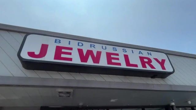 Glendale jewelry store robbed: Thieves use blowtorches to open multiple safes