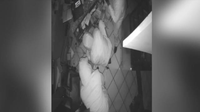 CAUGHT ON CAMERA: Burglars break into LA bakery, steal tip jar