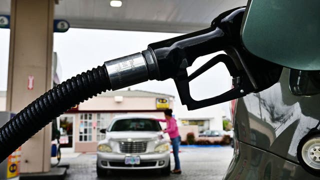 California's ban on new gas-powered cars blocked by Senate