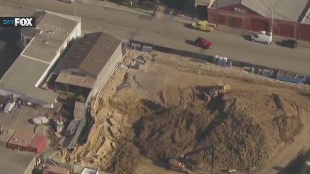 VIDEO: Massive Ventura sinkhole swallows cars