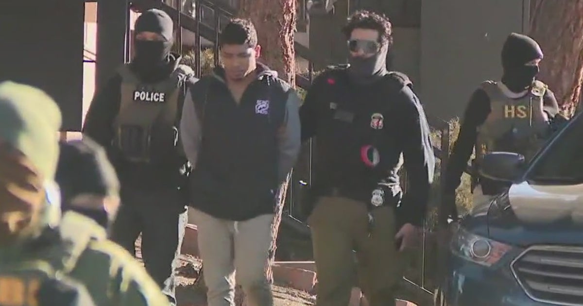 LAPD won't enforce California's ICE mask ban, chief says