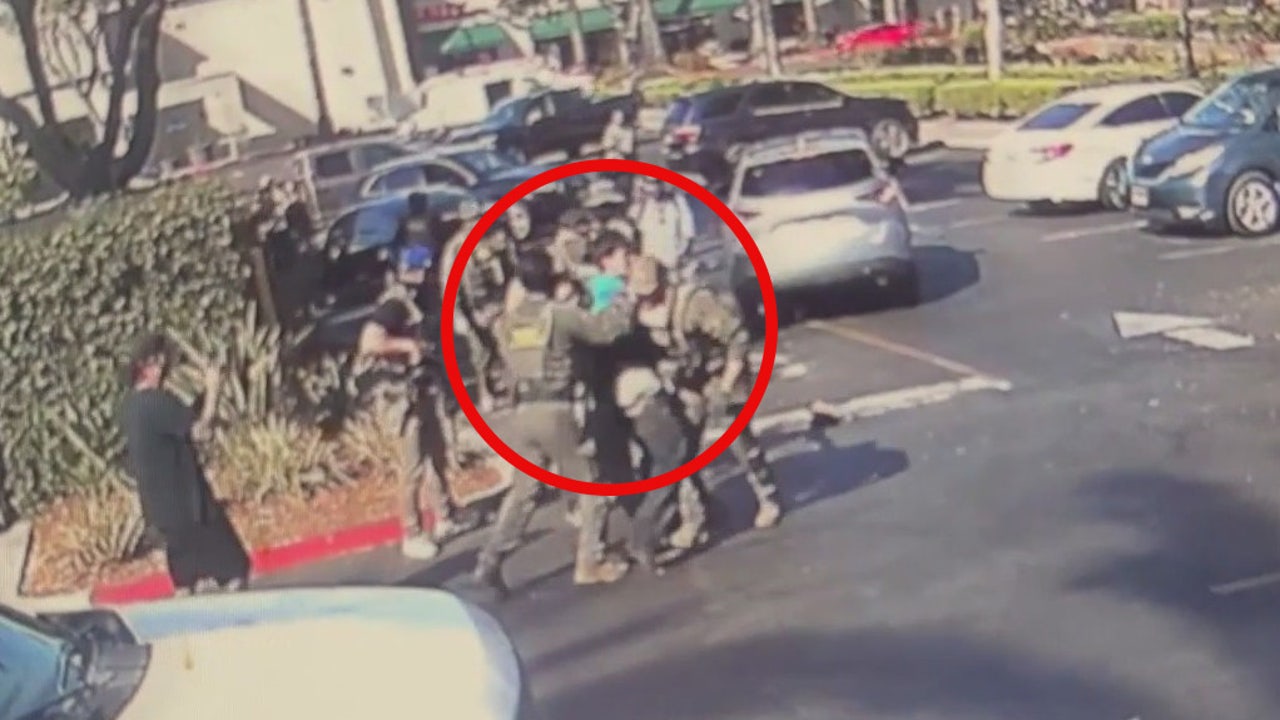 Feds say man punched agents at Pico Rivera Walmart - security footage shows no punches