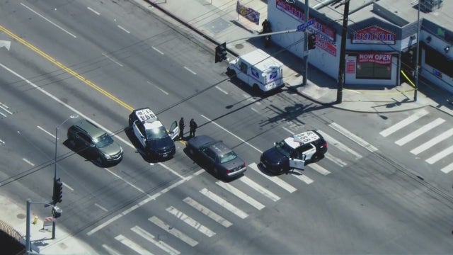 Mail carrier shot while delivering mail in South LA