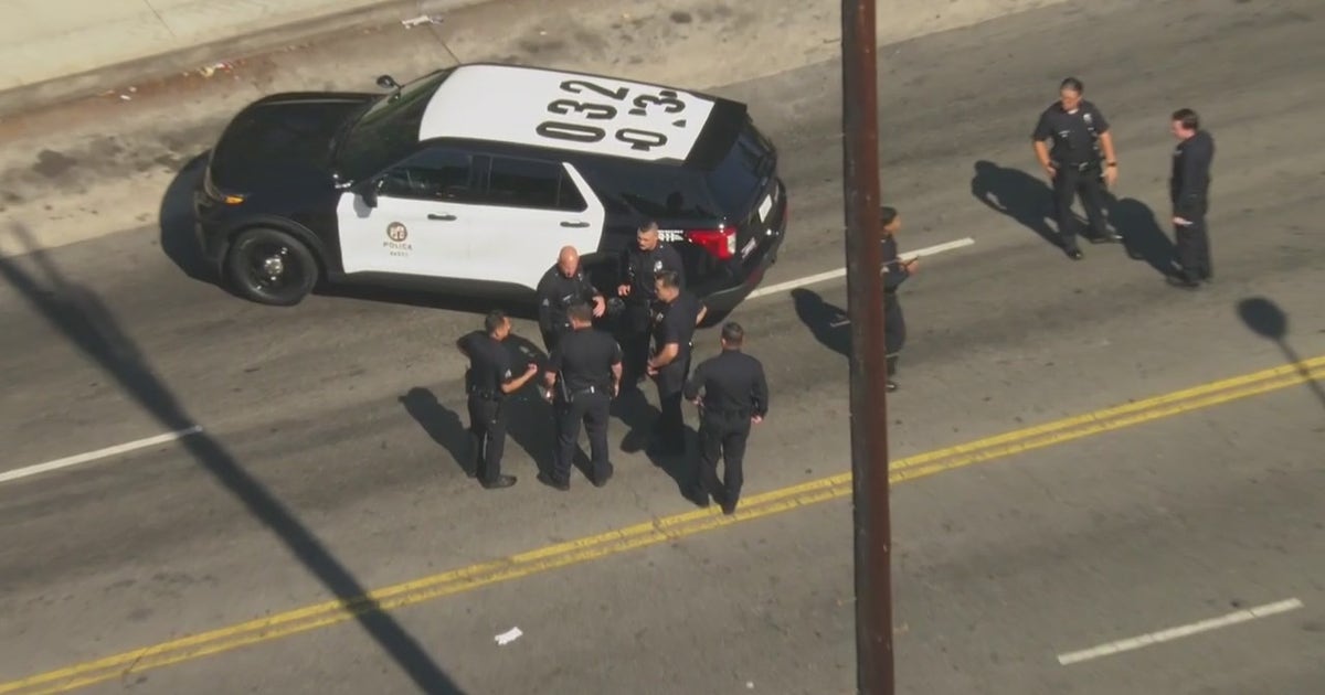 LAPD officer shot in Exposition Park, suspect in custody | FOX 11 Los ...