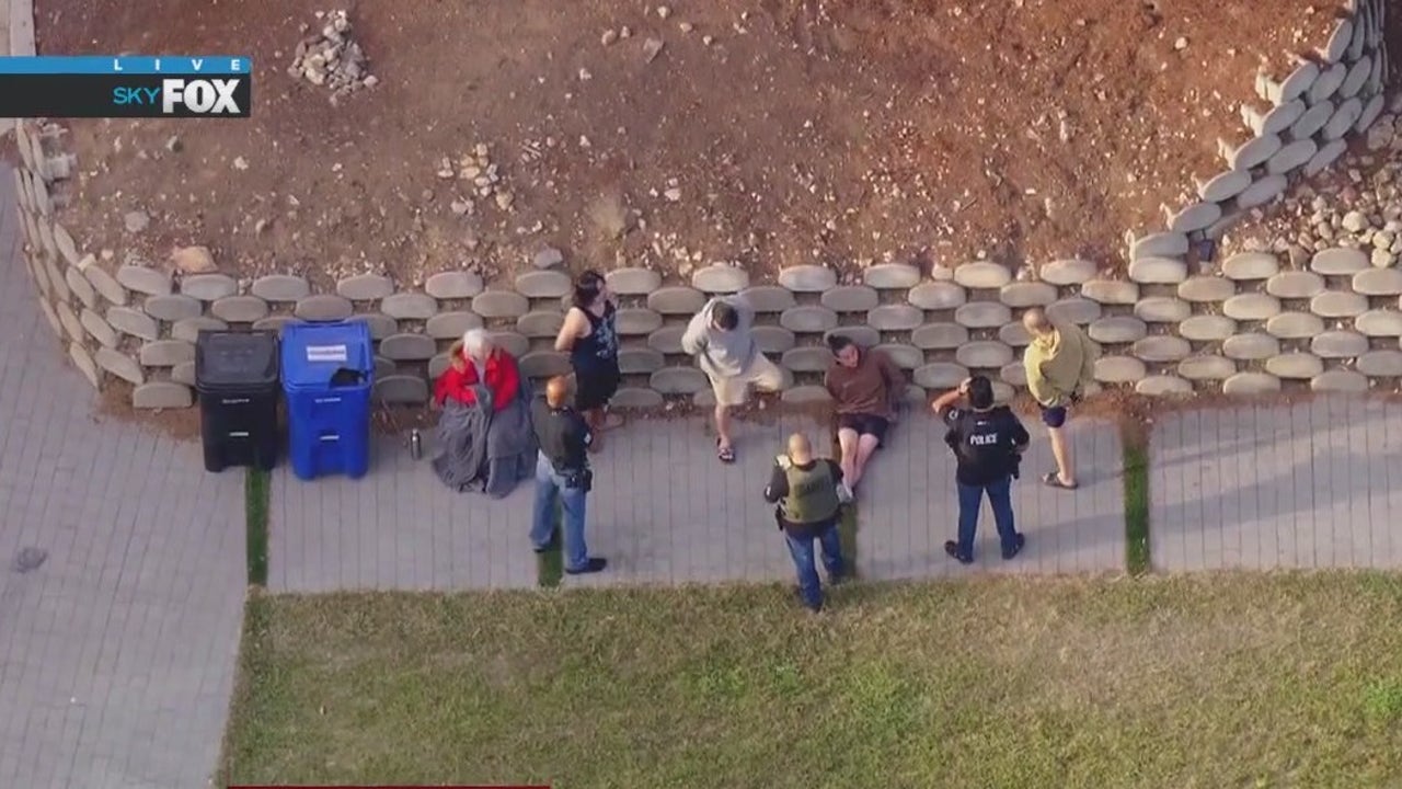 FBI raids home in Tujunga; multiple people in custody