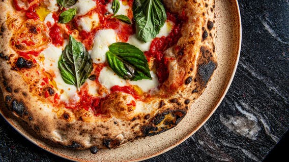 2 LA pizzerias named among best in the world