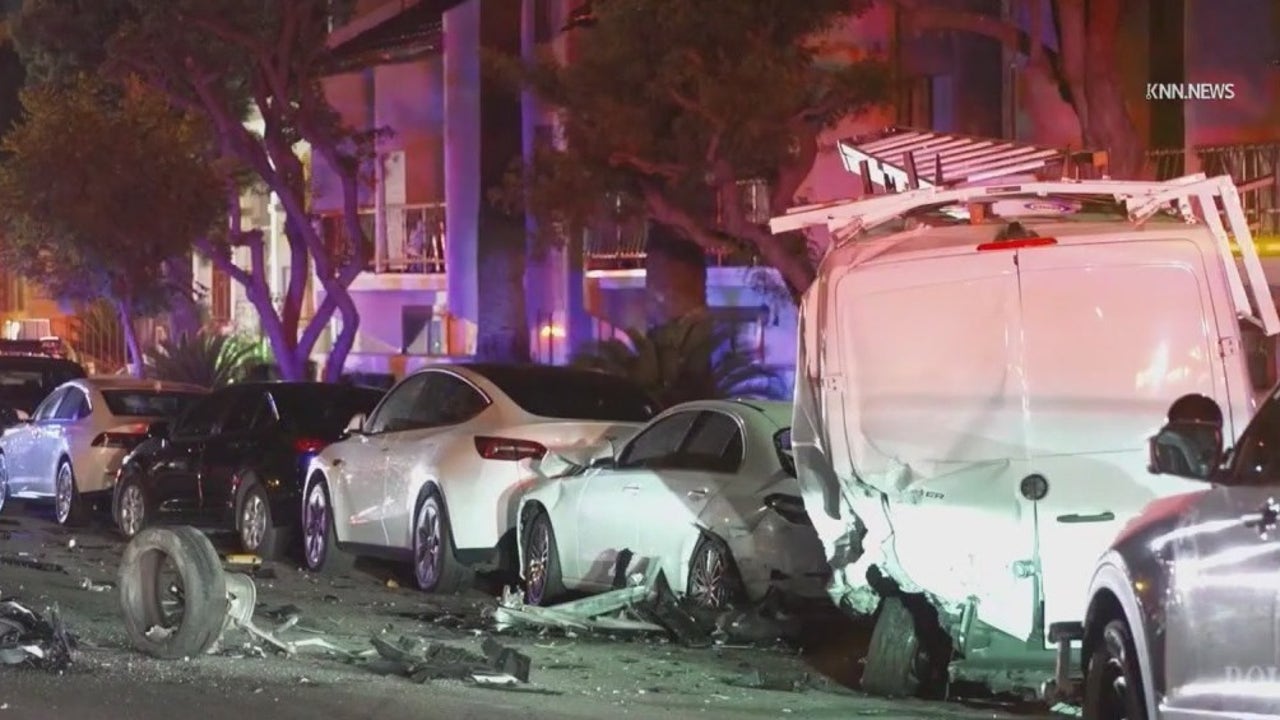 4 injured after Glendale high-speed pursuit ends in violent crash