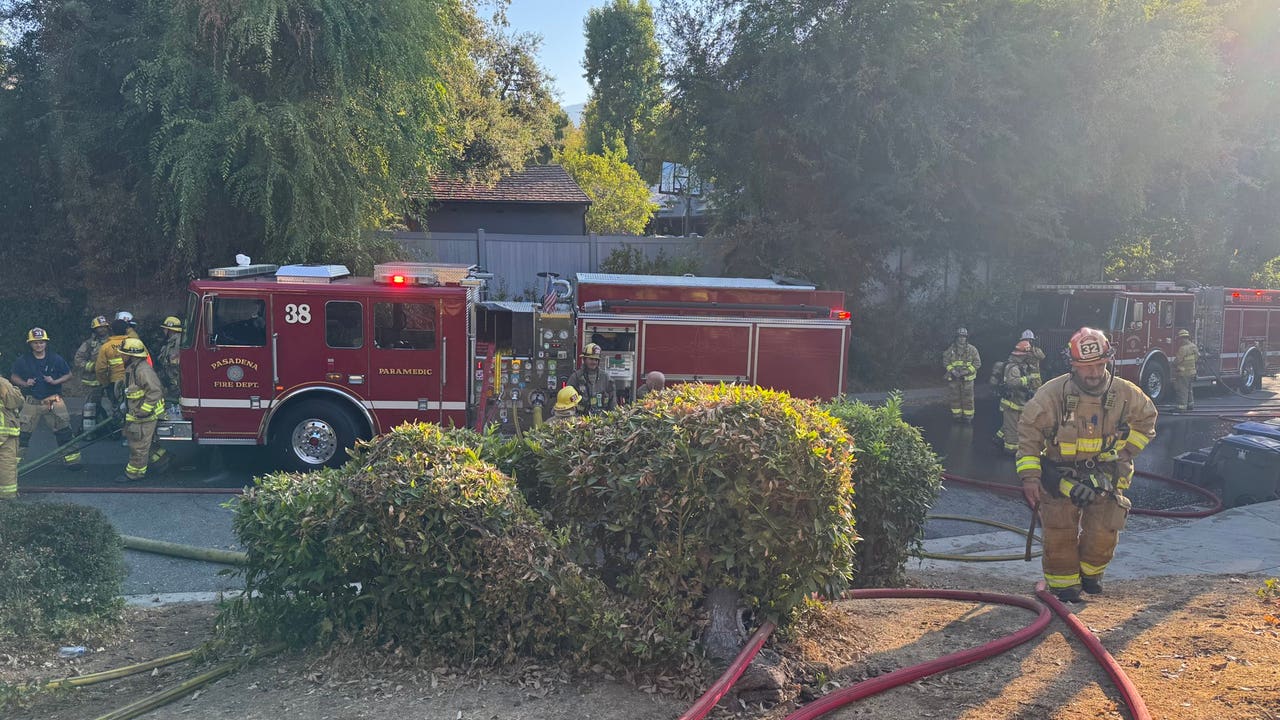 Person found dead in Pasadena house fire