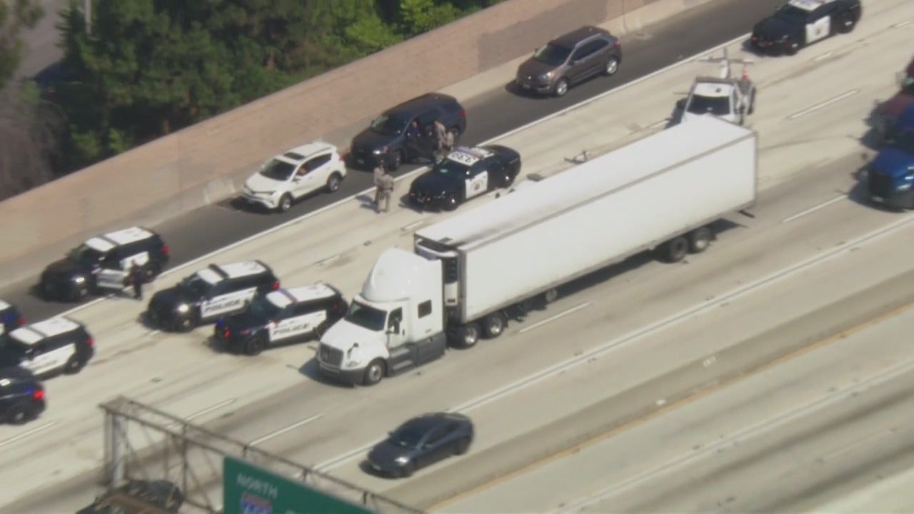 605 Freeway crash: Police chase ends in multi-vehicle collision in Downey