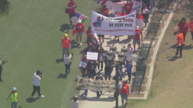 Immigrant-rights advocates undertake 24-hour 'community stoppage'