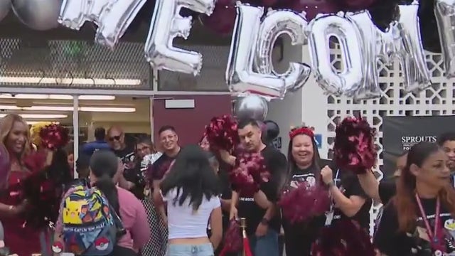 Los Angeles Unified returns to school amid fears of federal immigration enforcement