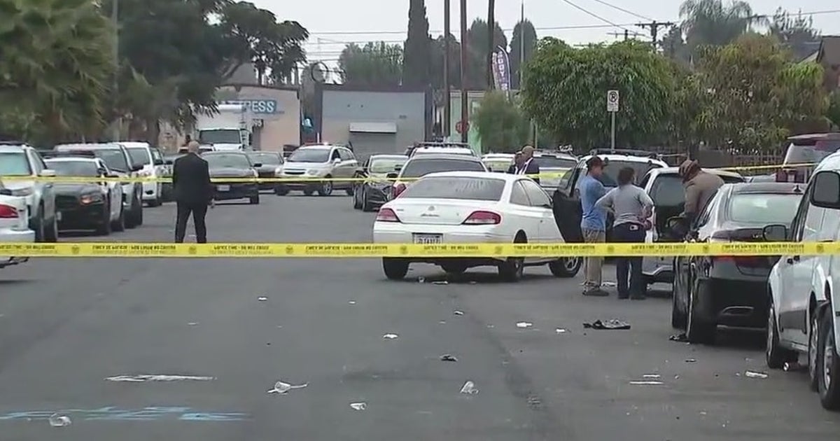 1 dead, another hurt in South LA shootout | FOX 11 Los Angeles