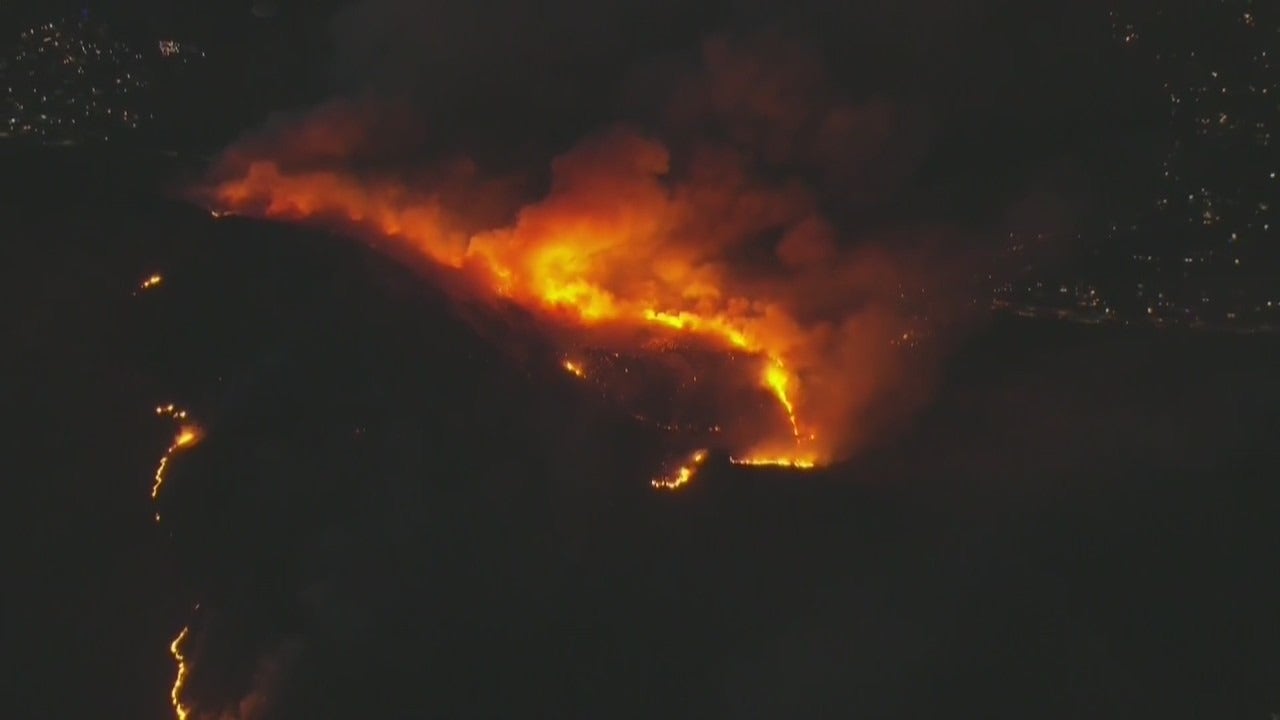 Pyrite Fire: Evacuations issued after fire sparks in Jurupa Valley