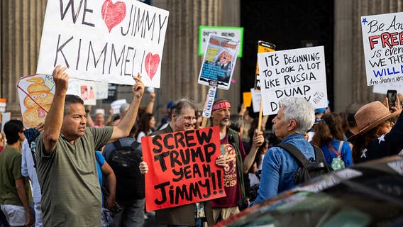 Jimmy Kimmel Live!: Democratic congressional leaders, Hollywood unions rally amid show's suspension