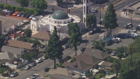 Man barricaded inside RV near Islamic Center in South LA