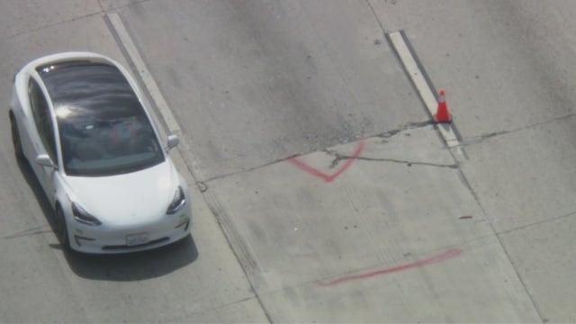 Large crack shuts down lanes on 101 Freeway in Hollywood