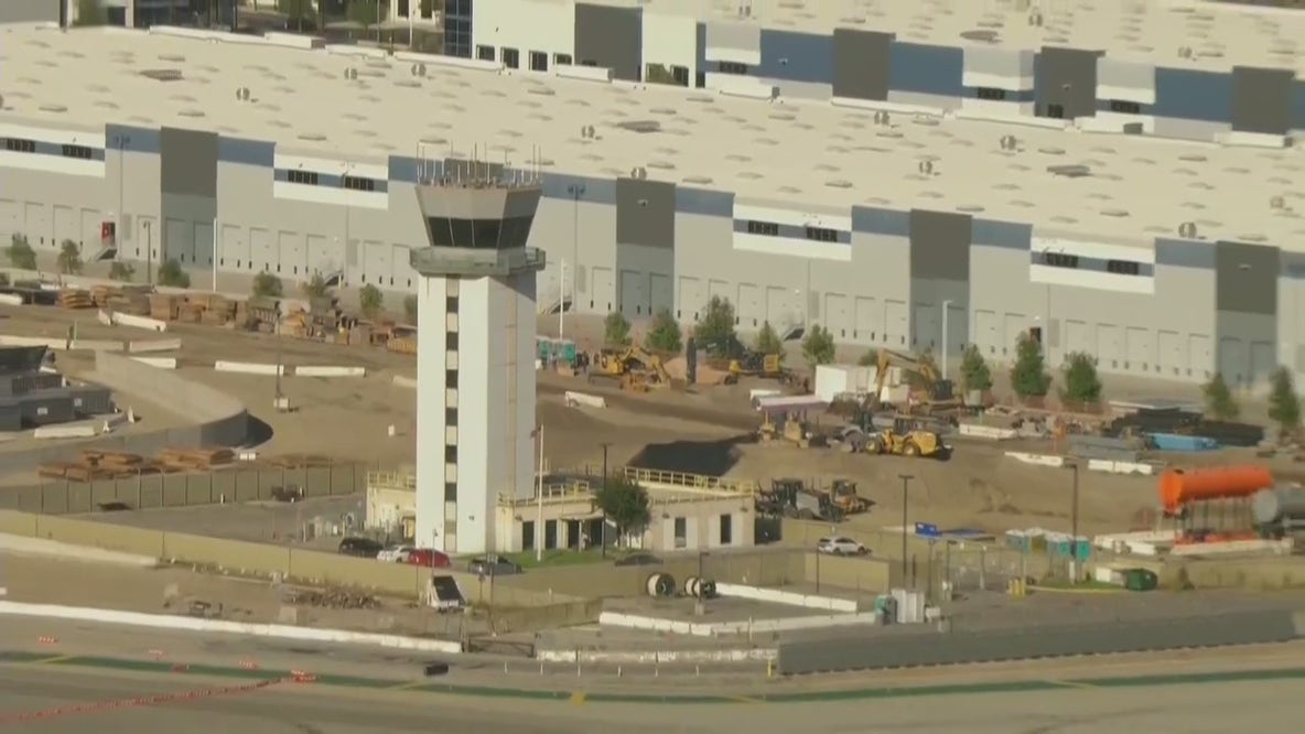 Hollywood Burbank Airport: Government shutdown leads to shortage of air traffic controllers