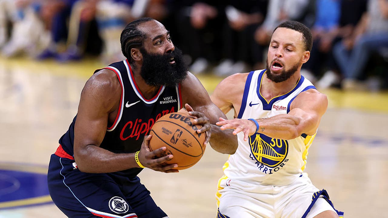 Clippers Win at Home After Warriors Loss