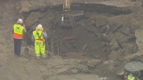 Crews working to repair Venice sinkhole after water main break