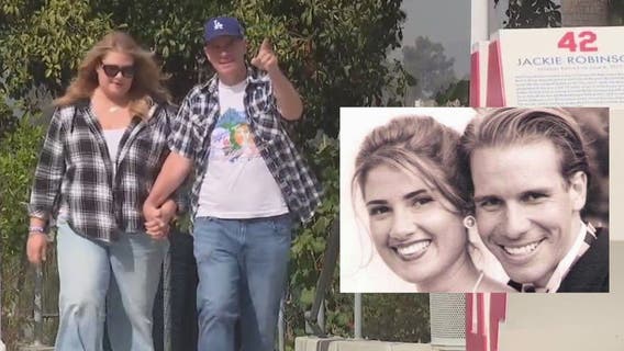 Dodgers fan proposes to wife with ring hidden inside Dodger Dog