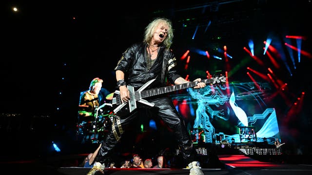 Def Leppard to receive star on Hollywood Walk of Fame