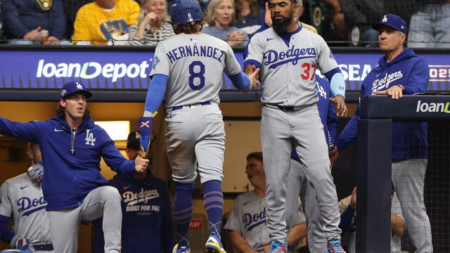 Dodgers beat Brewers in Game 2 of NLCS; Returning to LA just needing 2 more wins