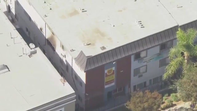 1 dead during apartment fire in University Park