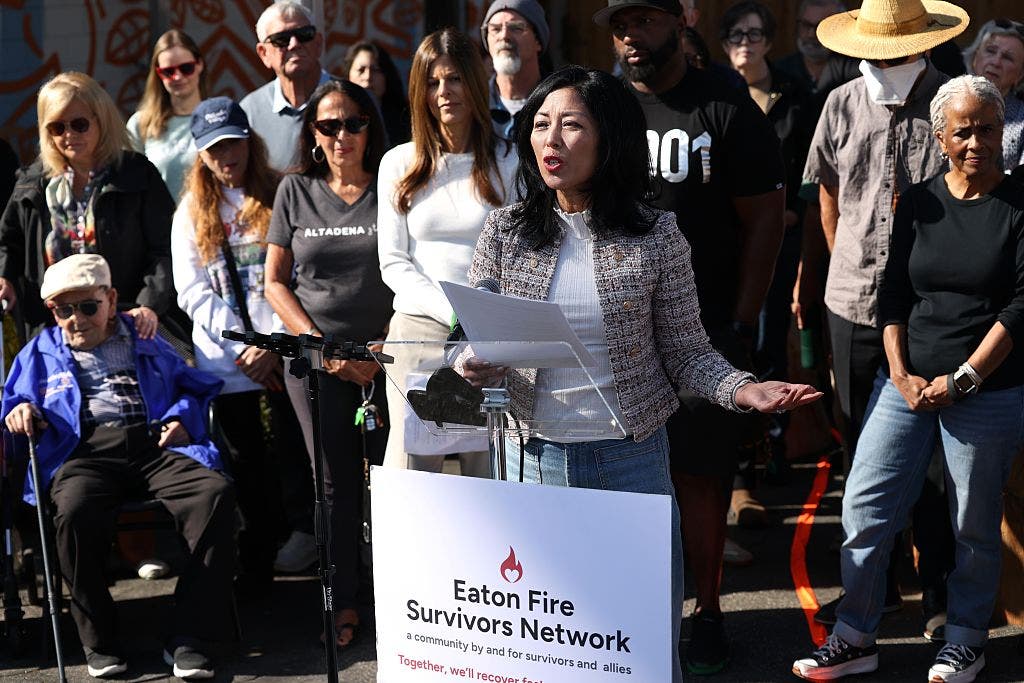 LA wildfire survivors urging CA Insurance Commissioner Ricardo Lara to step down