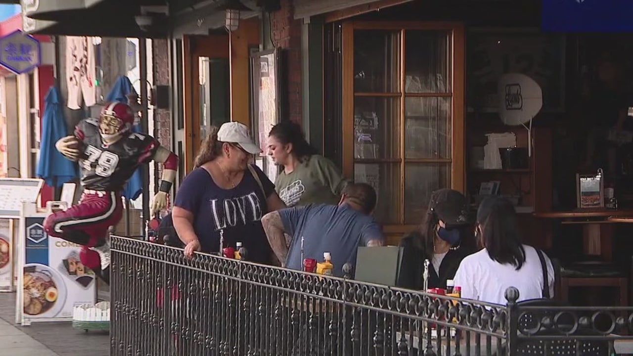 Long Beach to consider curfew for Belmont Shore bars