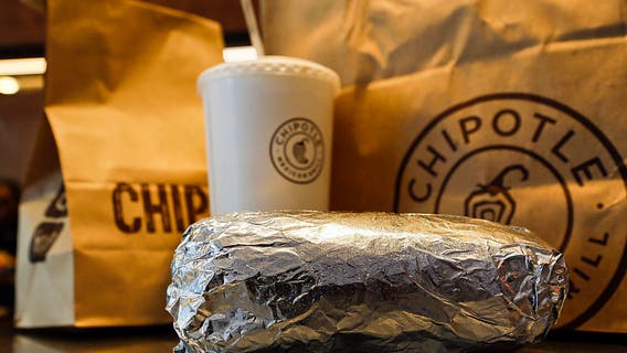 Chipotle offering BOGO deal on Thanksgiving Eve