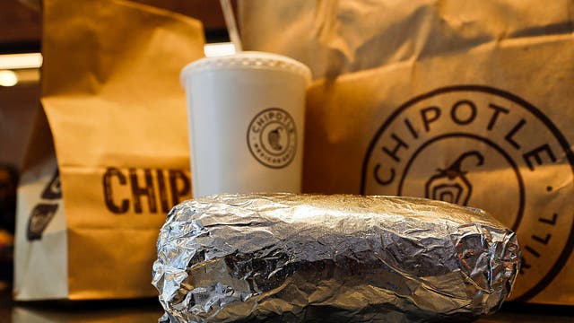 Chipotle offering BOGO deal on Thanksgiving Eve